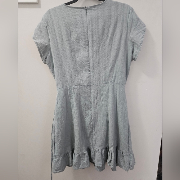 Unbranded light green faux wrap dress with tie and tulip sleeve est. Sz  L - Picture 10 of 13